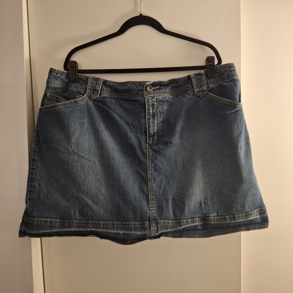 St. John's Bay Women's Classic Blue Denim Mini Skort